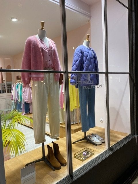 フランスのショップのマネキン