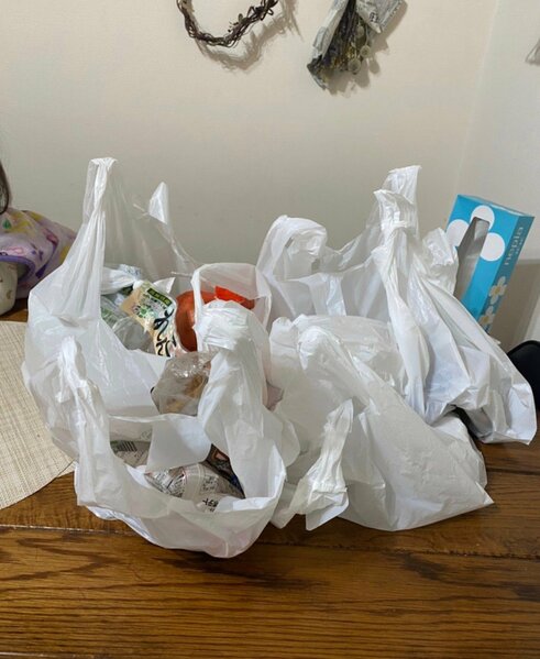 スーパーの買い物袋