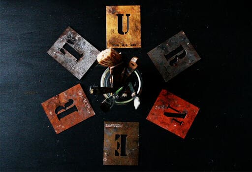 メタリックカラー