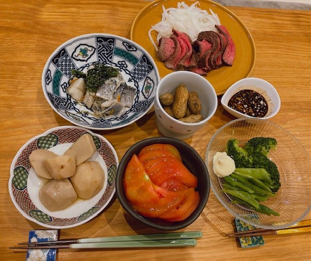 写真:ヘルシーな食卓