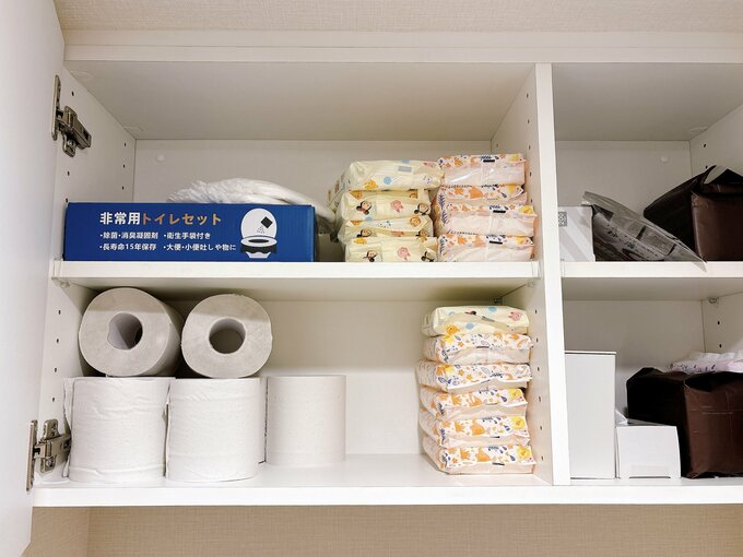 トイレ上の棚